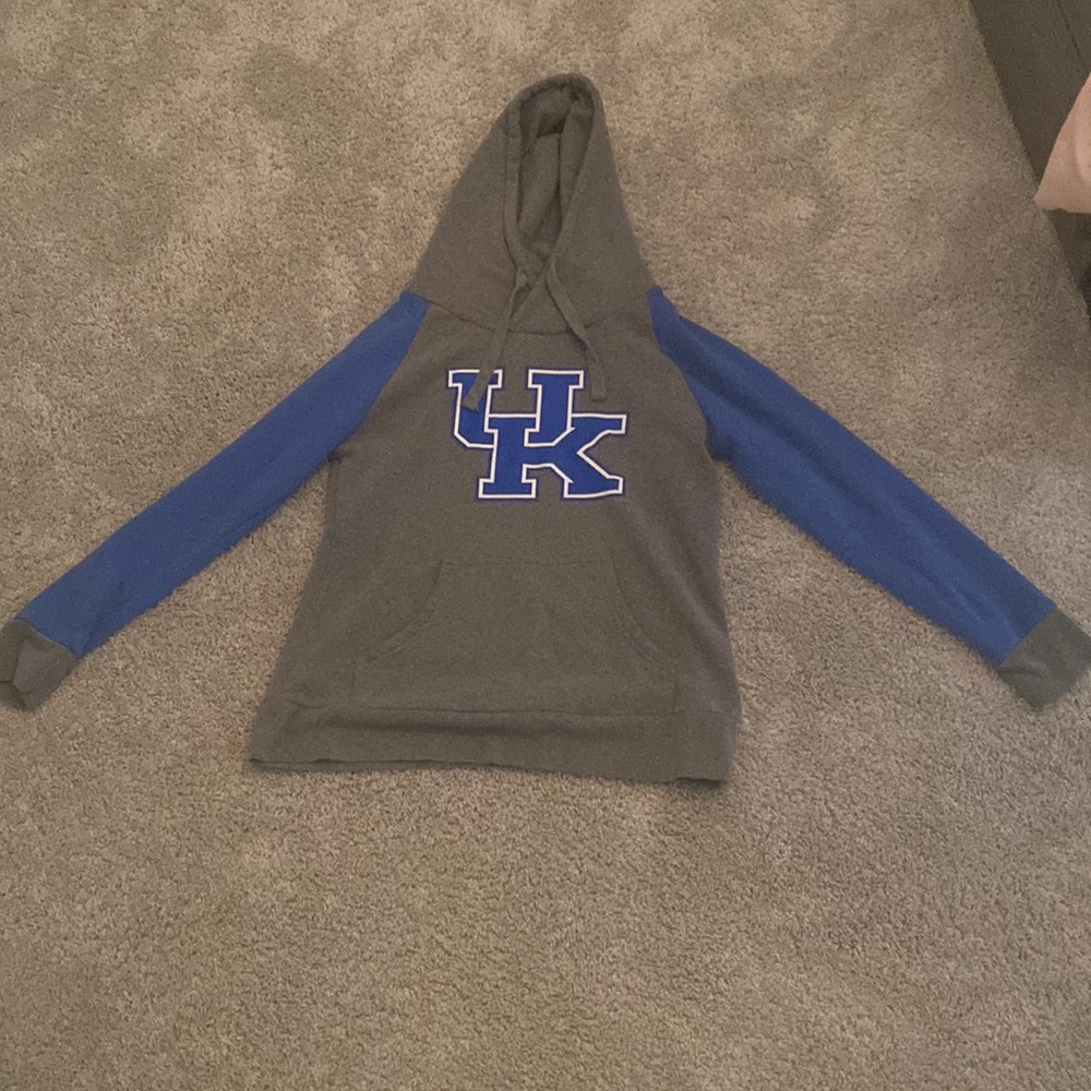 University of Kentucky sweatshirt.
